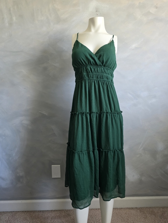 Trixxi Dresses & Skirts - Women's Sleeveless Deep Green V Neck Dress Ruffle Tiered Midi Sz L Babydoll